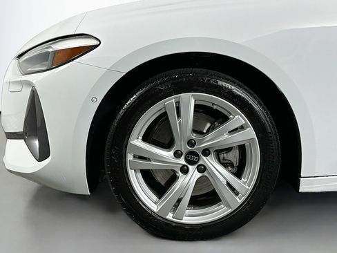 Used 2025 Audi A5 2.0T Premium w/ Convenience Package image 11