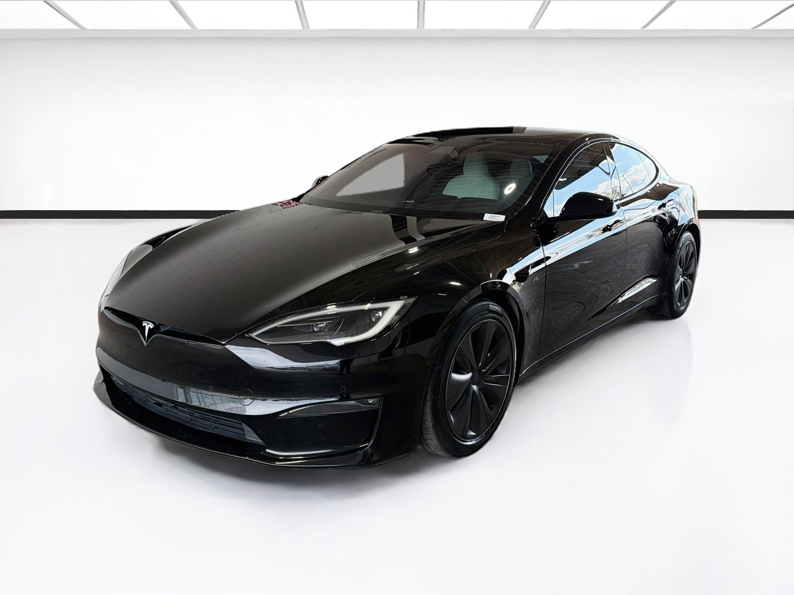 Used 2022 Tesla Model S Standard Range AWD/4WD image 1