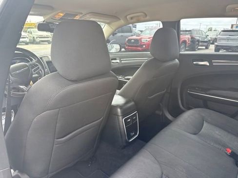 Used 2020 Chrysler 300 Touring w/ Sport Appearance Package RWD image 23