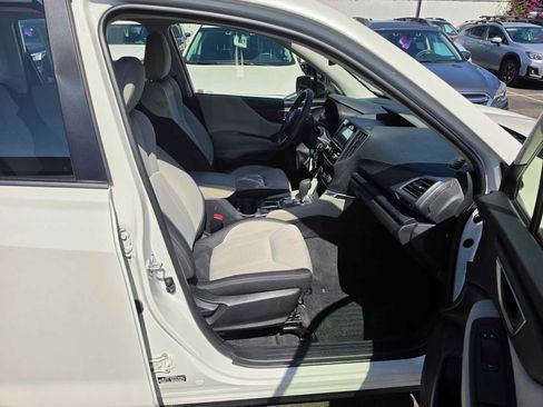 Certified 2024 Subaru Forester AWD/4WD image 10