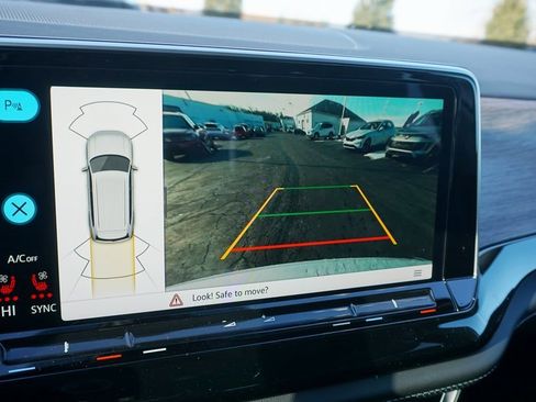 New 2026 Volkswagen Atlas SEL image 20