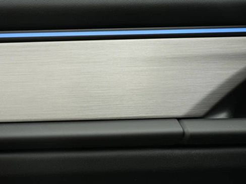 New 2026 Porsche Macan GTS Electric image 30