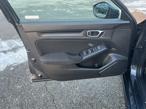 Used 2023 Honda Civic Sport image 15