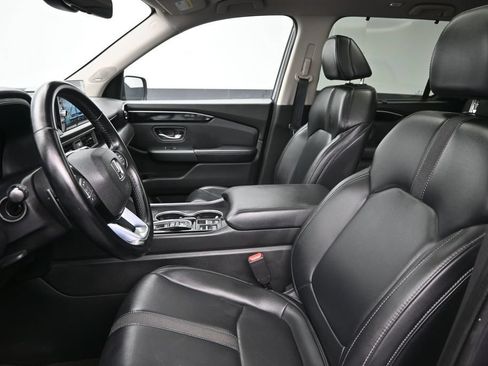Used 2023 Honda Pilot Touring image 29