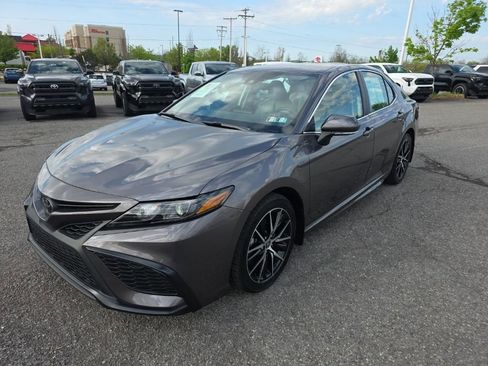 Certified 2023 Toyota Camry SE AWD/4WD image 3