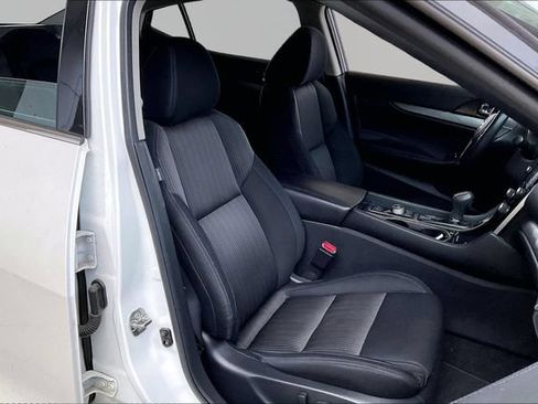 Used 2018 Nissan Maxima 3.5 S FWD image 19