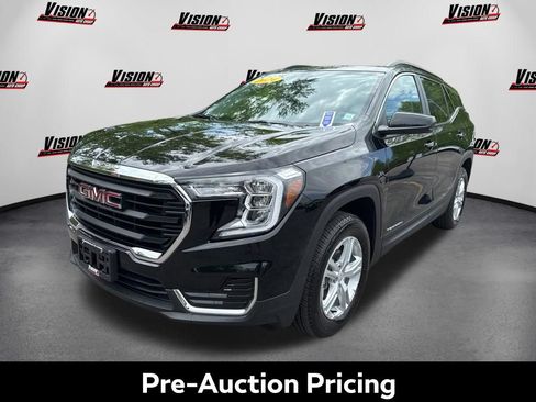 Used 2024 GMC Terrain SLE w/ Driver Convenience Package AWD/4WD image 1