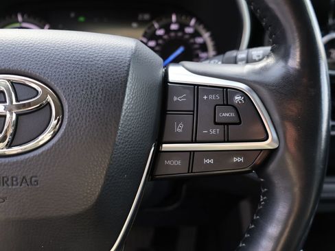 Used 2021 Toyota Highlander Limited image 39