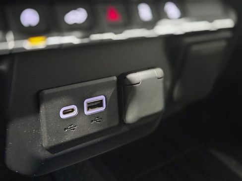 Used 2019 Chevrolet Silverado 1500 LT w/ All-Star Edition image 25