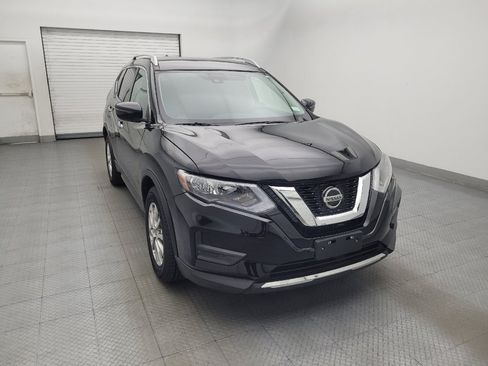 Used 2020 Nissan Rogue SV FWD image 14