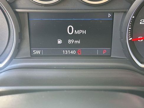 Used 2022 Chevrolet Silverado 1500 LT image 11