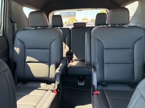 New 2026 Chevrolet Traverse Z71 w/ Driver Confidence Package AWD/4WD image 28