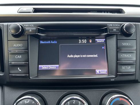 Certified 2018 Toyota RAV4 LE image 25