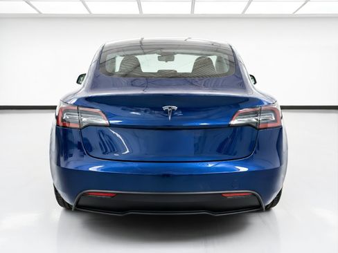 Used 2023 Tesla Model 3 Standard Range RWD image 5