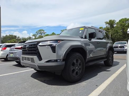 Used 2026 Lexus GX 550 AWD/4WD image 3