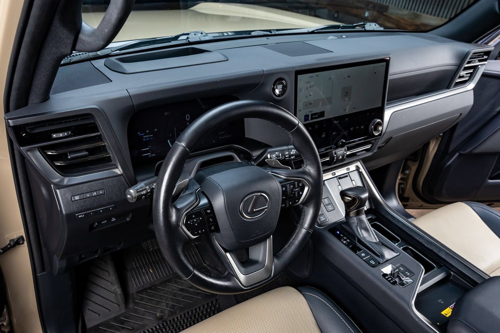 Used 2024 Lexus GX 550 AWD/4WD image 17