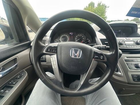 Used 2014 Honda Odyssey LX image 17