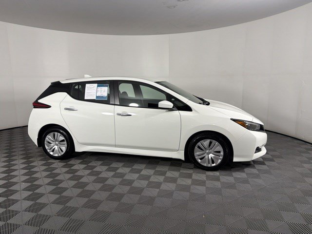 Used 2024 Nissan Leaf S FWD image 6
