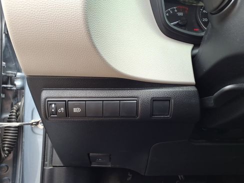 Certified 2020 Toyota Corolla LE FWD image 9