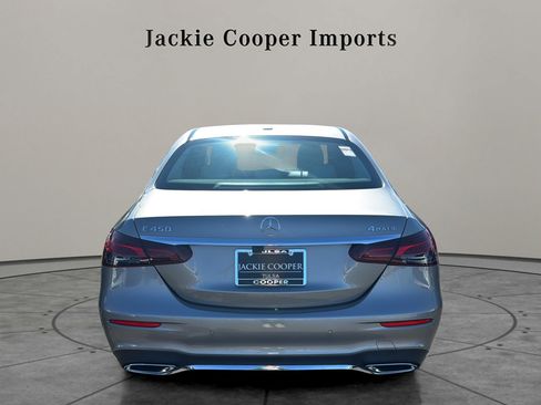 Used 2023 Mercedes-Benz E 450 4MATIC Sedan image 4