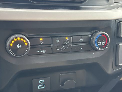 Used 2023 Ford F150 XLT image 6