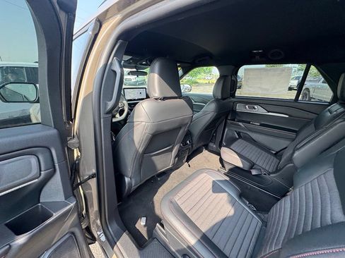 New 2026 Ford Explorer ST-Line AWD/4WD image 12