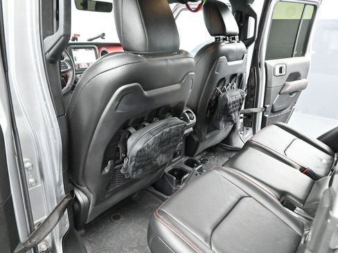 Used 2020 Jeep Gladiator Rubicon AWD/4WD image 34