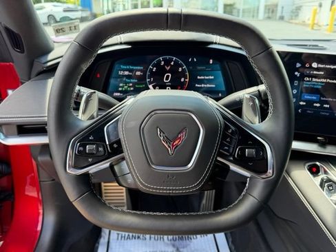 Used 2025 Chevrolet Corvette Stingray Preferred Cpe w/ 2LT RWD image 28