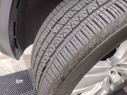 Used 2019 Volkswagen Atlas SE w/ Towing Package image 5