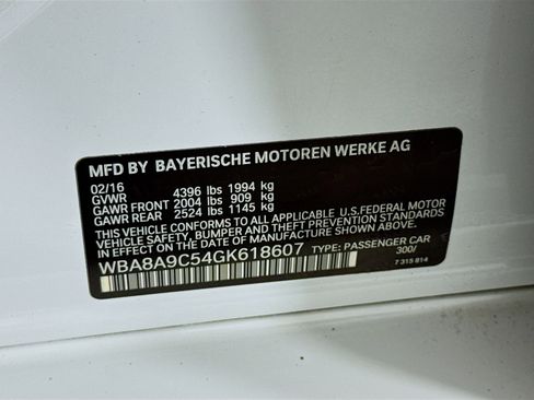 Used 2016 BMW 320i Sedan image 39