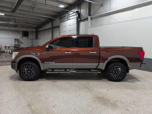 Used 2017 Nissan Titan Platinum Reserve image 6