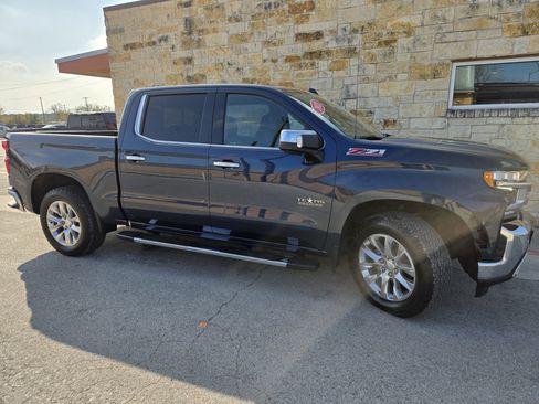 Used 2021 Chevrolet Silverado 1500 LTZ w/ LTZ Premium Texas Edition image 17