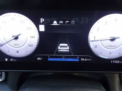 Used 2024 Hyundai Elantra SEL w/ Convenience Package FWD image 20