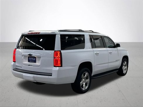 Used 2020 Chevrolet Suburban LT w/ Luxury Package image 10