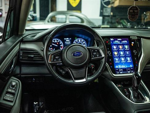 Used 2022 Subaru Outback Premium image 16