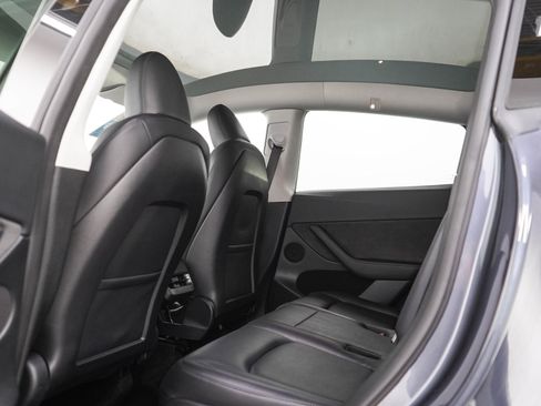 Used 2023 Tesla Model Y Long Range AWD/4WD image 18