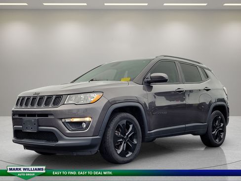 Used 2021 Jeep Compass Latitude w/ Sun and Sound Group FWD image 8