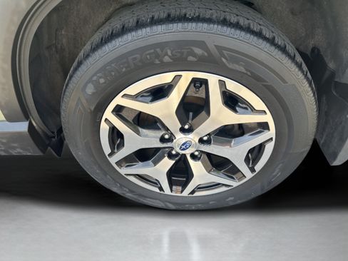 Used 2021 Subaru Forester Premium AWD/4WD image 9
