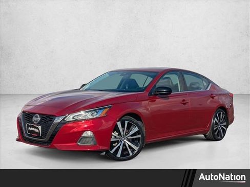 Used 2022 Nissan Altima 2.5 SR image 1