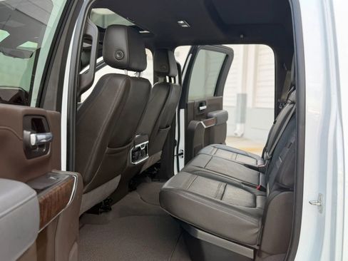 Used 2020 GMC Sierra 3500 Denali w/ Denali Ultimate Package AWD/4WD image 27