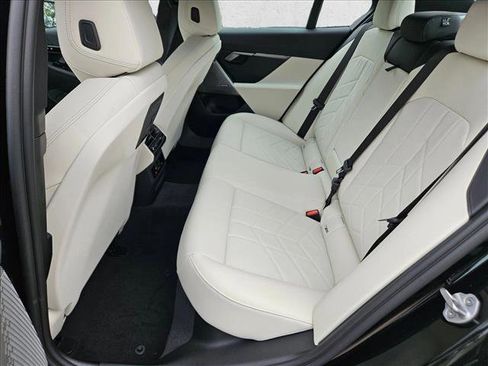 New 2026 BMW 530i 530i w/ M Sport Package image 16