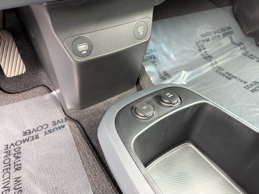 Used 2024 Kia EV6 Wind w/ Wind Technology Package RWD image 28