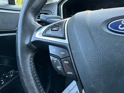 Used 2018 Ford Fusion Titanium AWD/4WD image 13