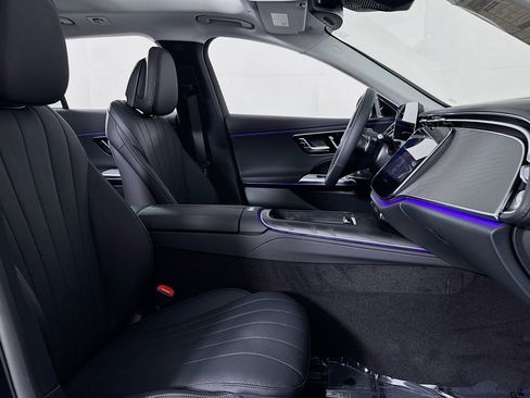 New 2025 Mercedes-Benz E 450 4MATIC All-Terrain Wagon image 6