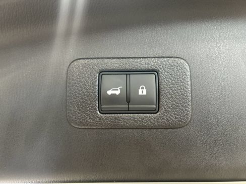 Certified 2024 Nissan Armada SL w/ Captain's Chairs Package AWD/4WD image 43
