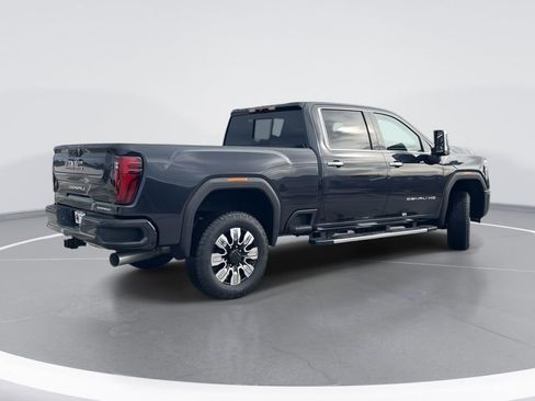 New 2026 GMC Sierra 3500 Denali AWD/4WD image 3