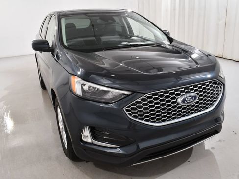 Used 2023 Ford Edge SEL w/ Convenience Package AWD/4WD image 4