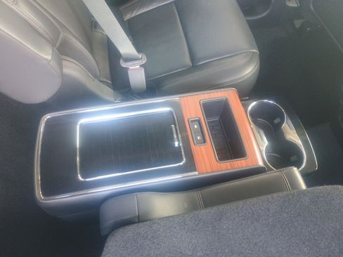 Used 2021 Lincoln Aviator Reserve w/ Equipment Group 201A image 17