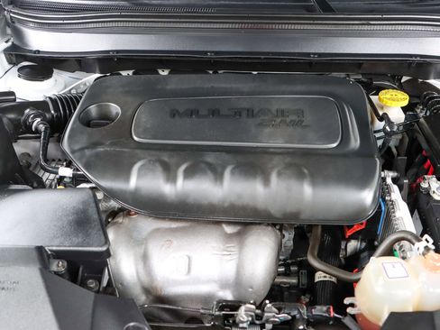 Used 2020 Jeep Cherokee Latitude image 29