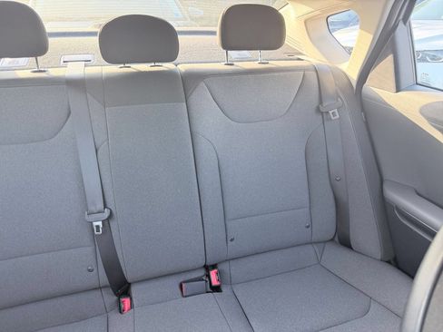 Used 2025 Kia K4 FWD image 36